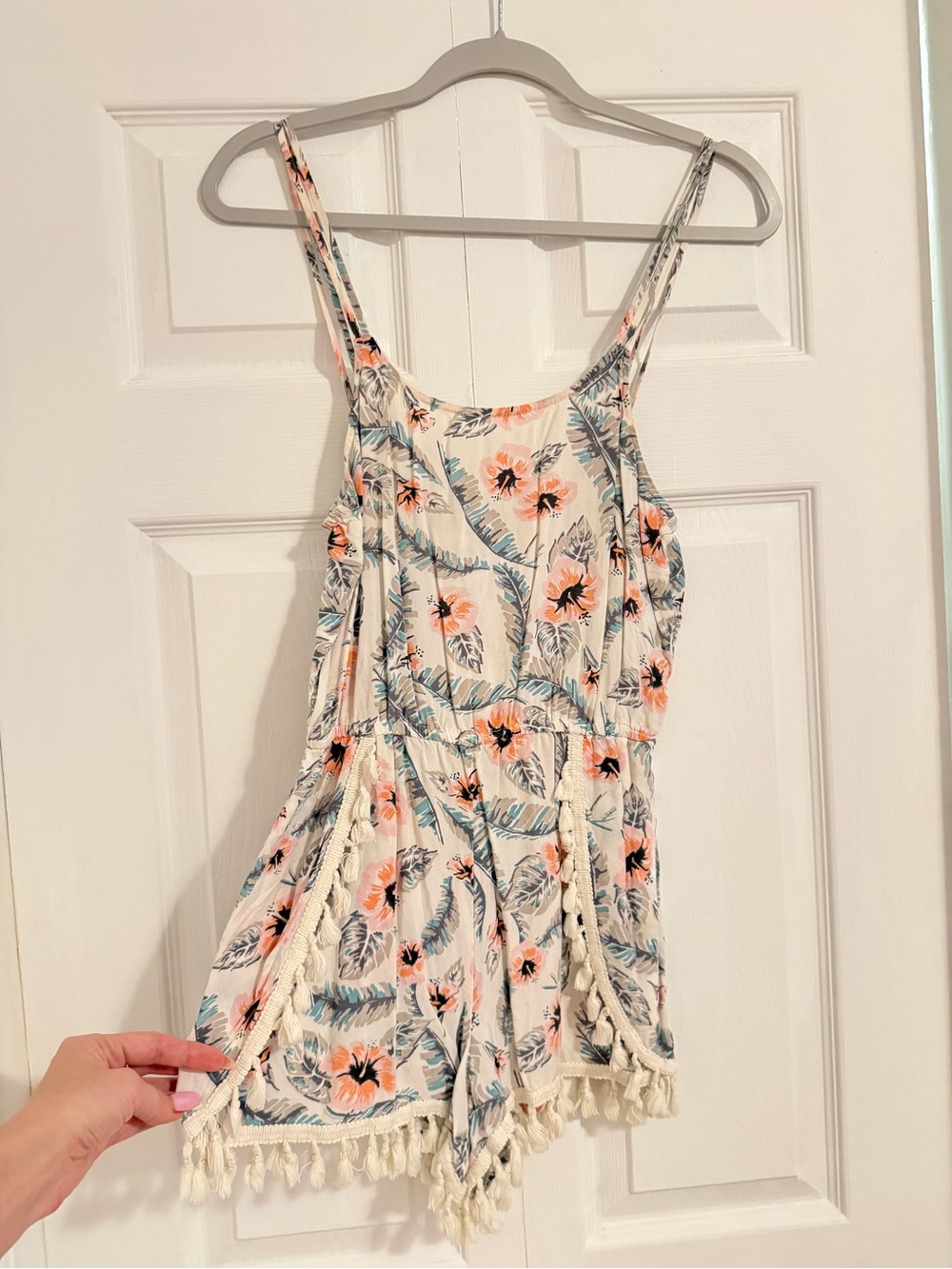 New Bethany Mota Cream Floral Spaghetti-Strap Romper with Coral&Teal Accents XS